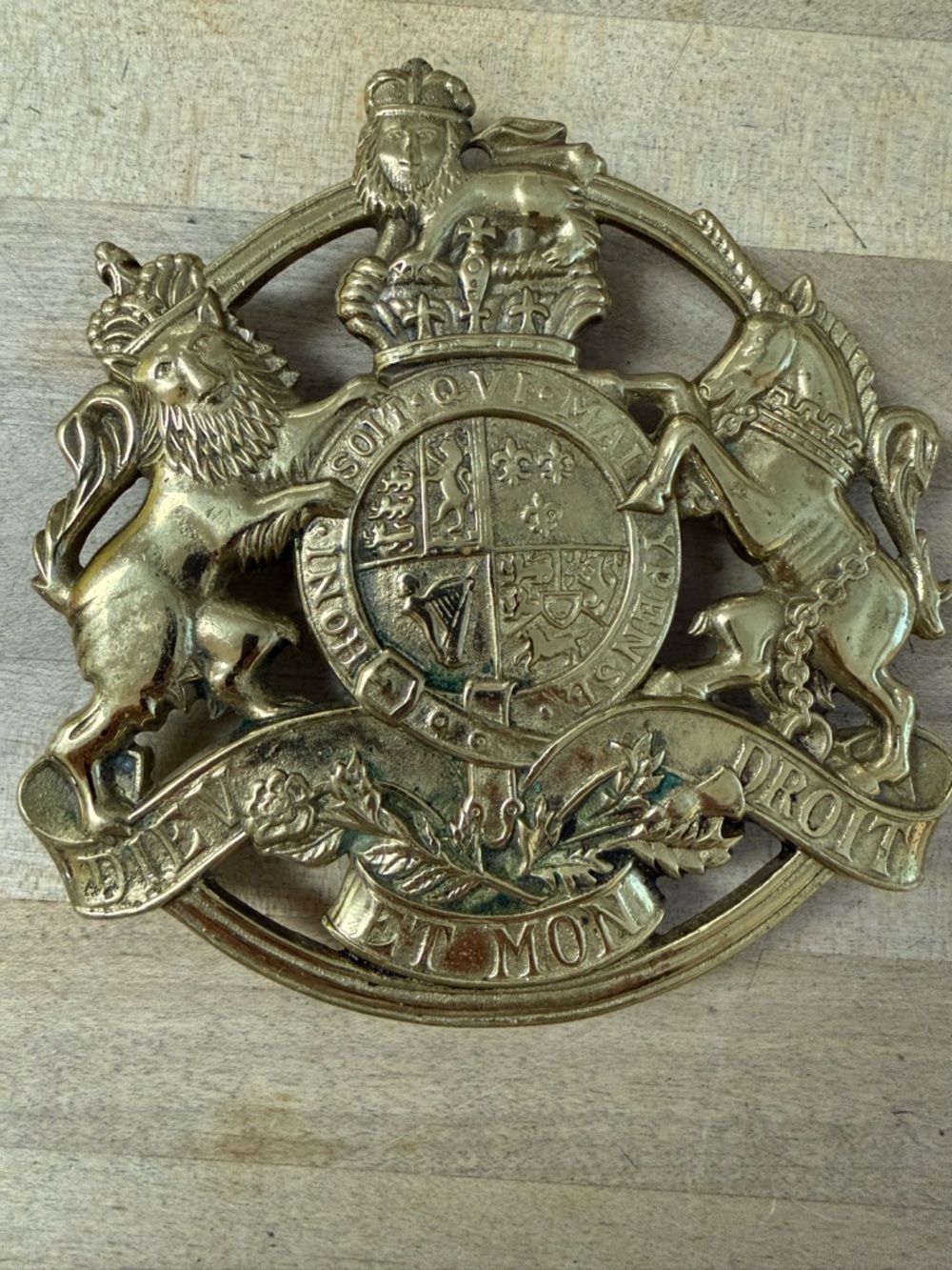 1953 brass Kings Arms trivet